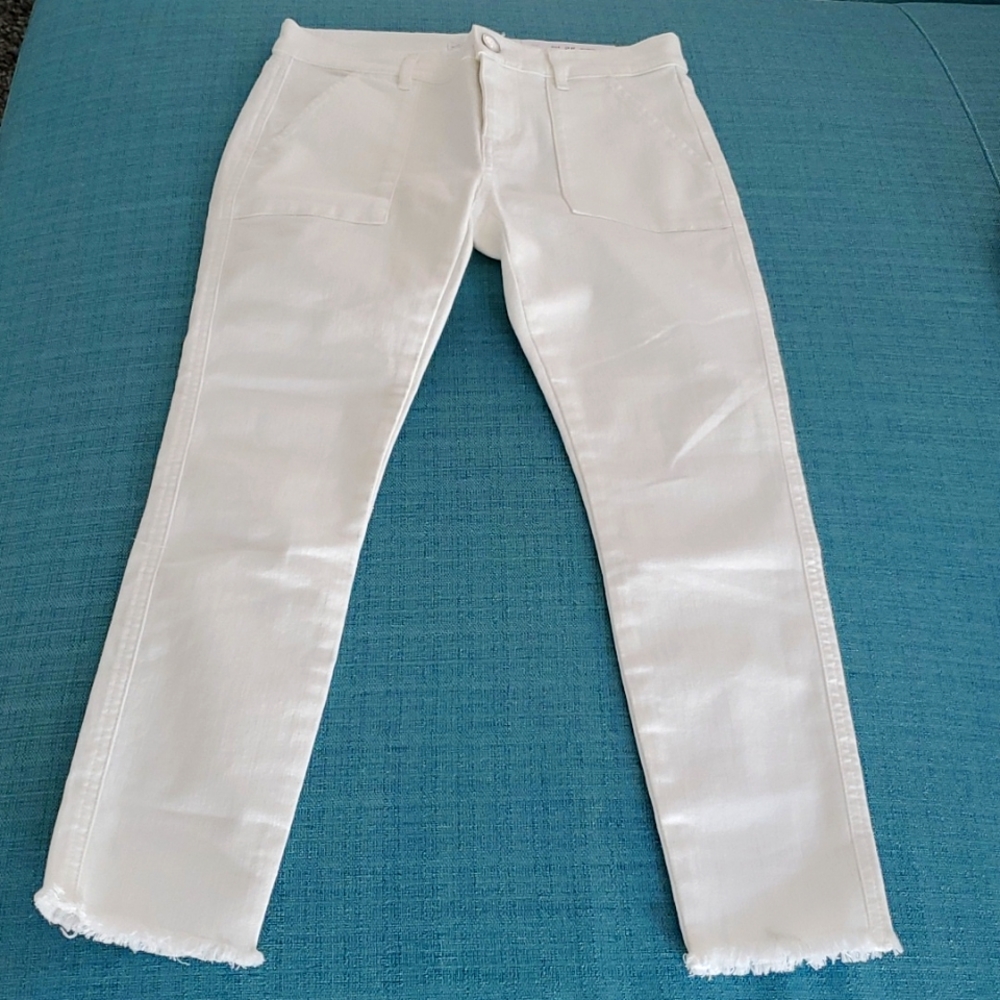 LOFT WHITE DENIM SKINNY CROP OP/25